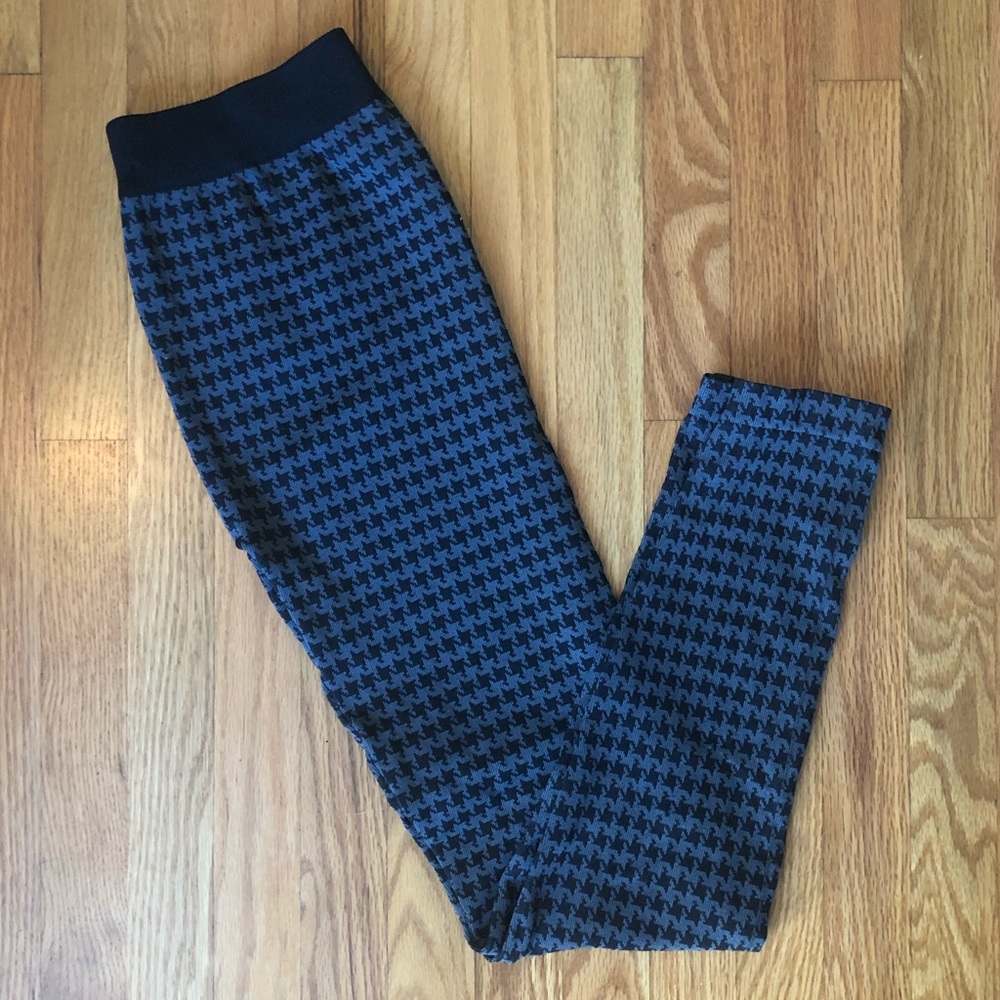 Houndstooth pattern legging